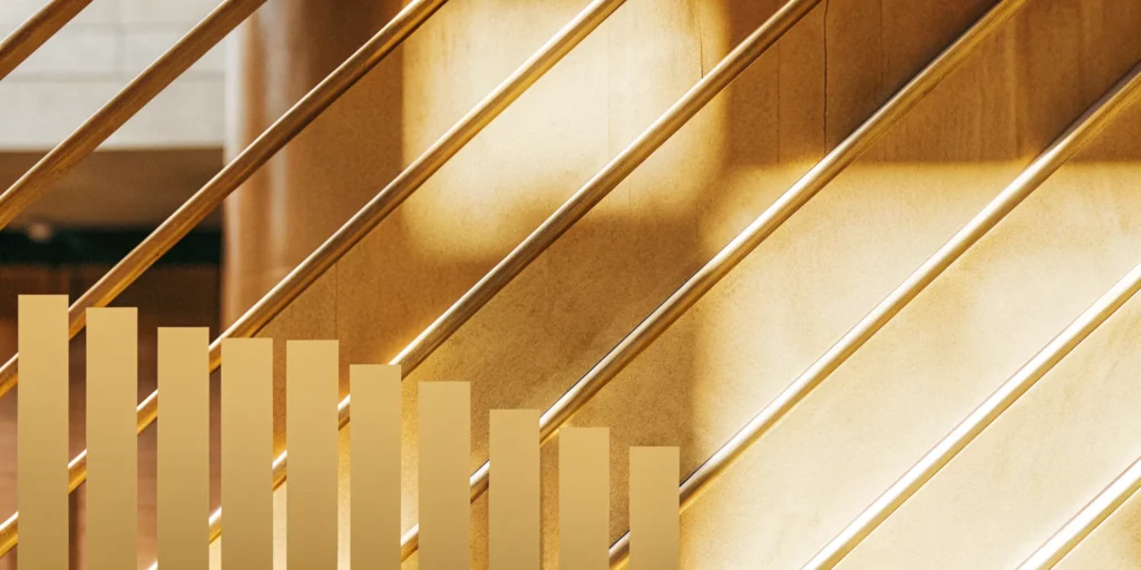 A gold bar graph comparing lender credit vs discount points for a mortgage.